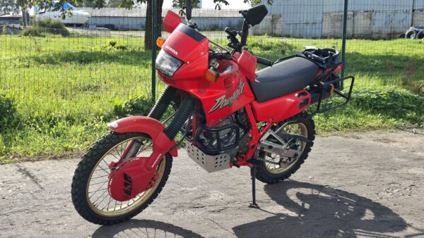 Skid plate Honda Dominator NX650 (Polished) - Image 6
