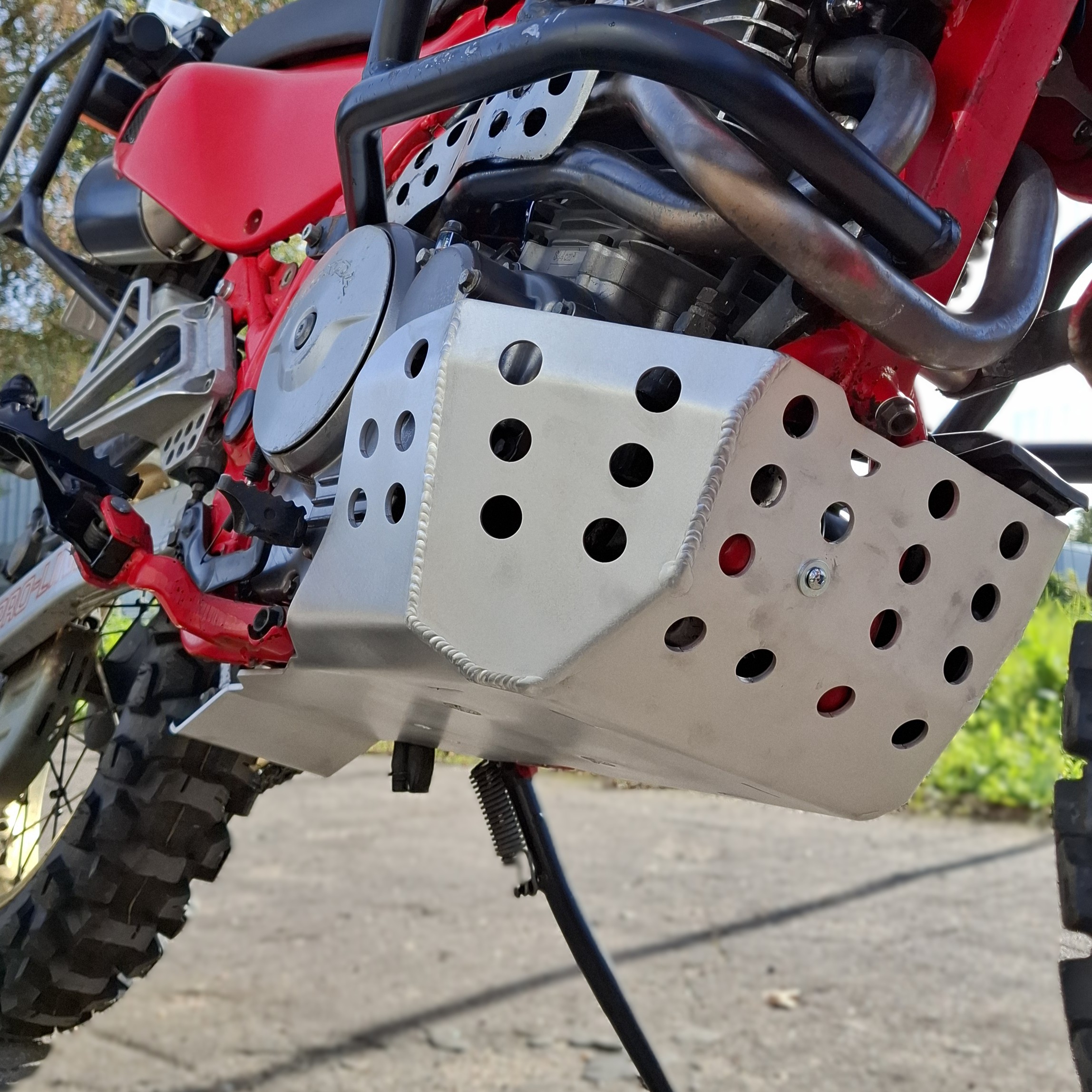 Skid plate Honda Dominator NX650 (Polished) - Image 3