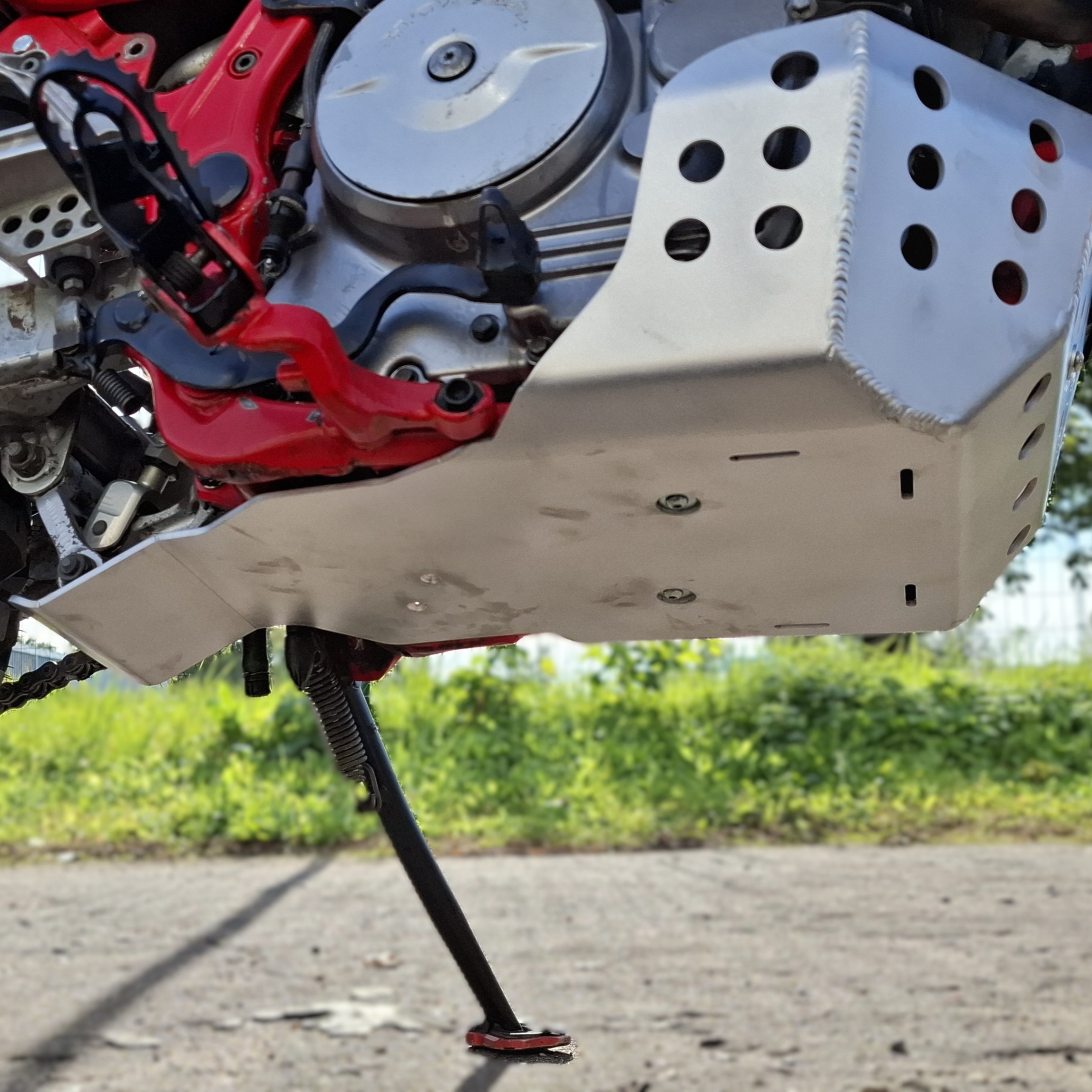 Skid plate Honda Dominator NX650 (Polished) - Image 6