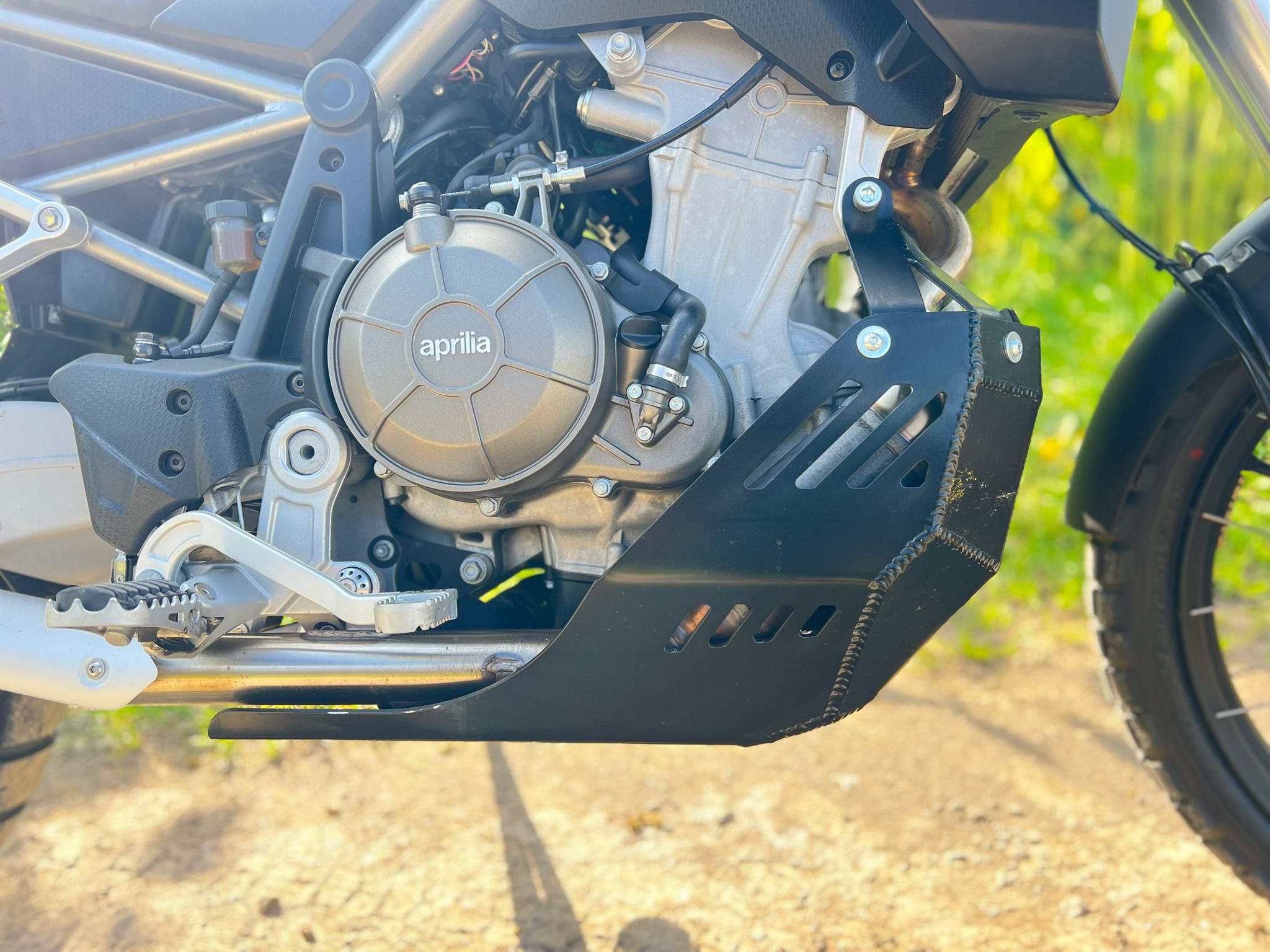 Skid Plate Aprilia Tuareg 660 (Black) - Image 10